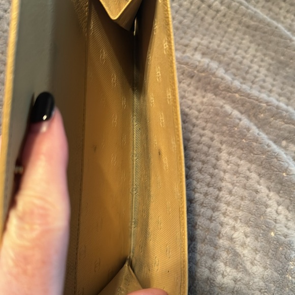 Chanel Leather Wallet - Picture 9 of 9